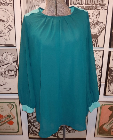 ⏬CLEARANCE ITEM: Two tone Oversized Sheer Blouse Mint GreenTop - Picture 1 of 7